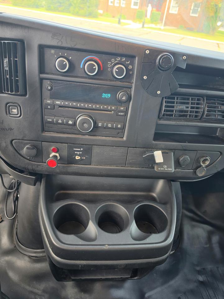 Chevrolet Express G3500 177" 2015