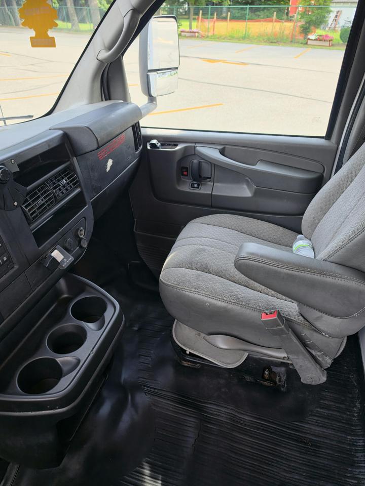 Chevrolet Express G3500 177" 2015