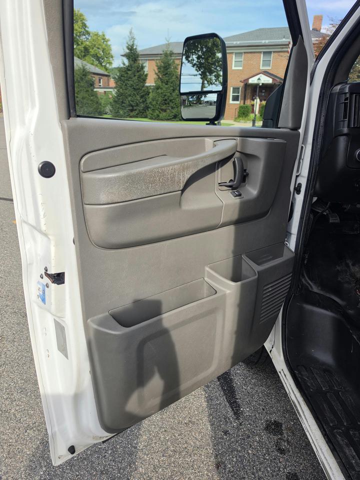 Chevrolet Express G3500 177" 2015