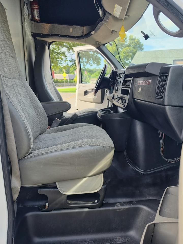 Chevrolet Express G3500 177" 2015