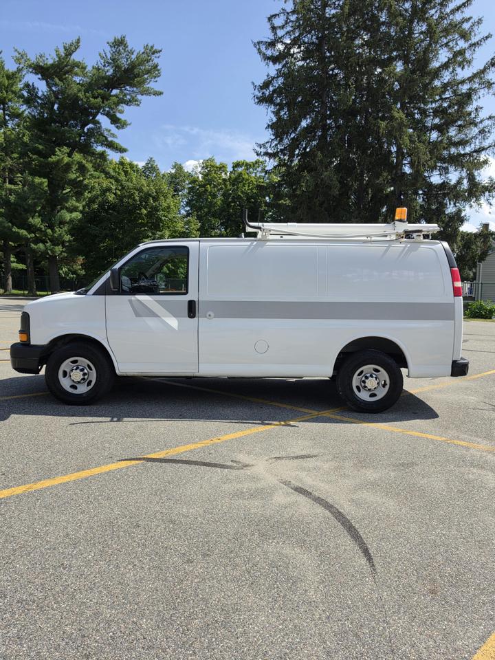 Chevrolet Express 2500 Cargo 2011