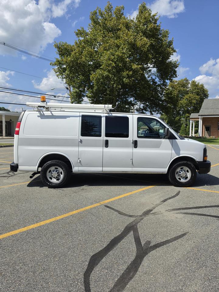 Chevrolet Express 2500 Cargo 2011