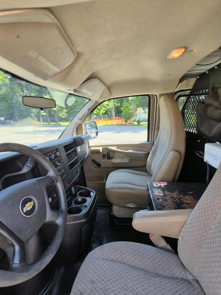 Chevrolet Express 2500 Cargo 2011
