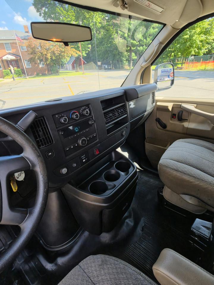 Chevrolet Express 2500 Cargo 2011