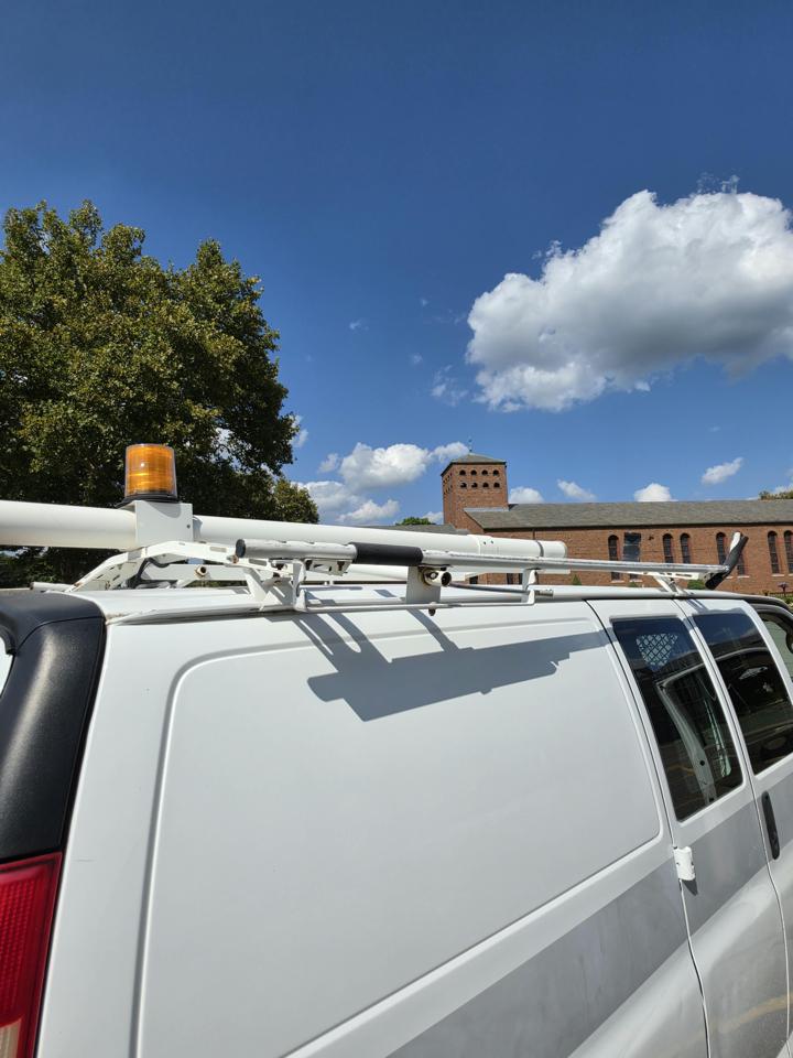 Chevrolet Express 2500 Cargo 2011