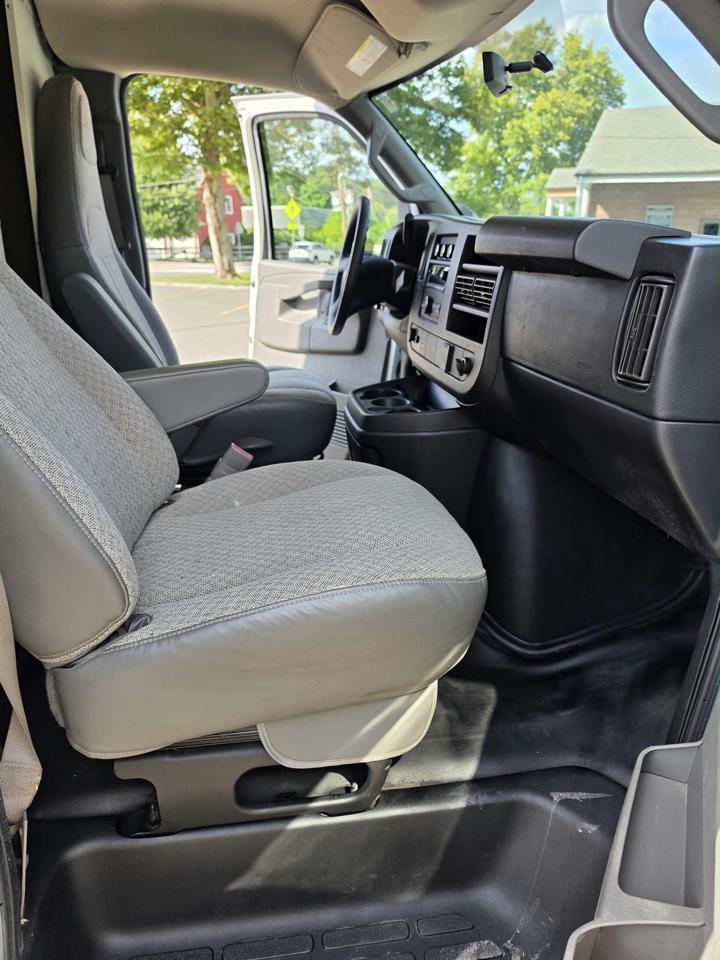 Chevrolet Express G3500 159" 2018