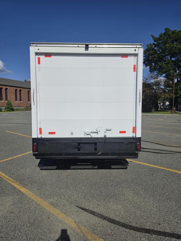 Chevrolet Express G4500 177" 2018
