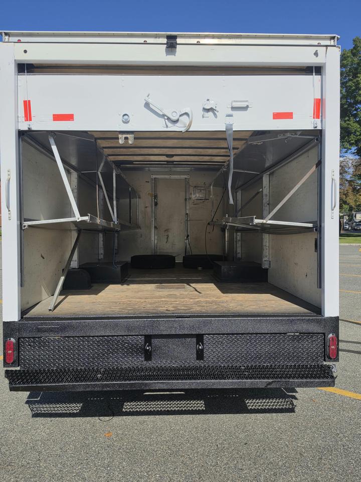 Chevrolet Express G4500 177" 2018