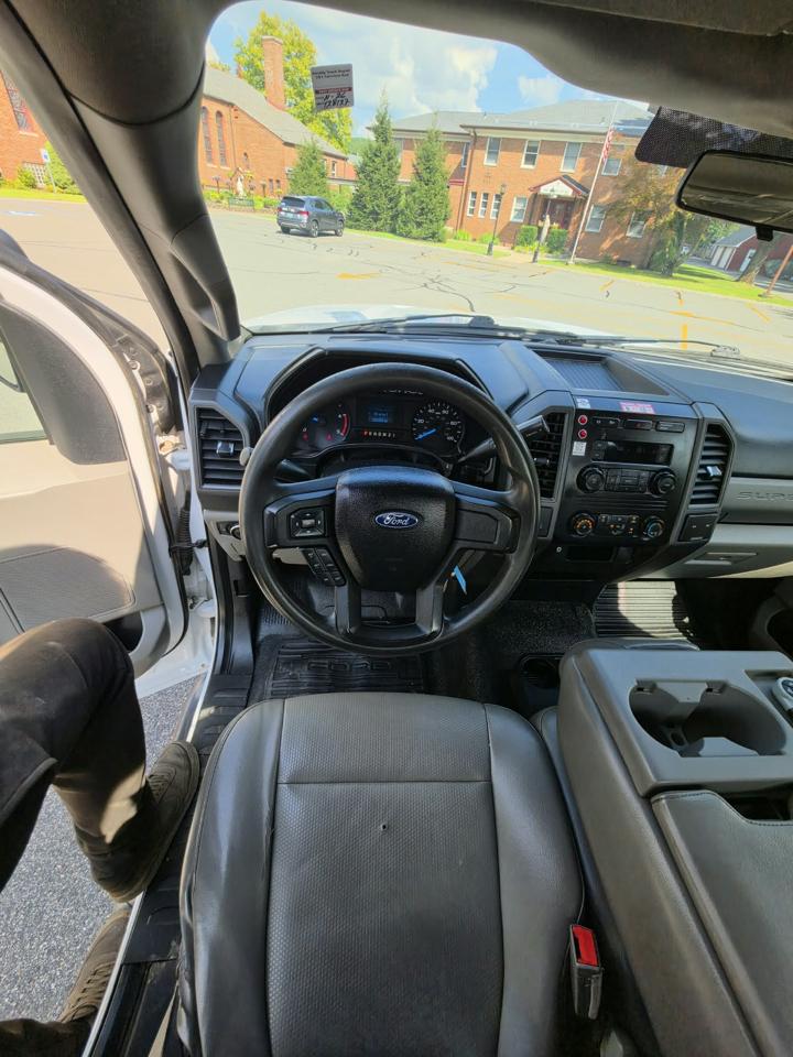 Ford F-450 SD Regular Cab DRW 2WD 2017