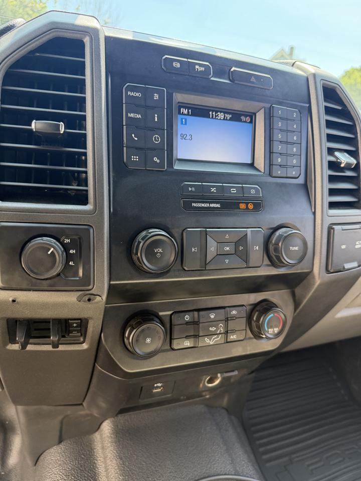 Ford F-450 SD Crew Cab DRW 4WD 2020