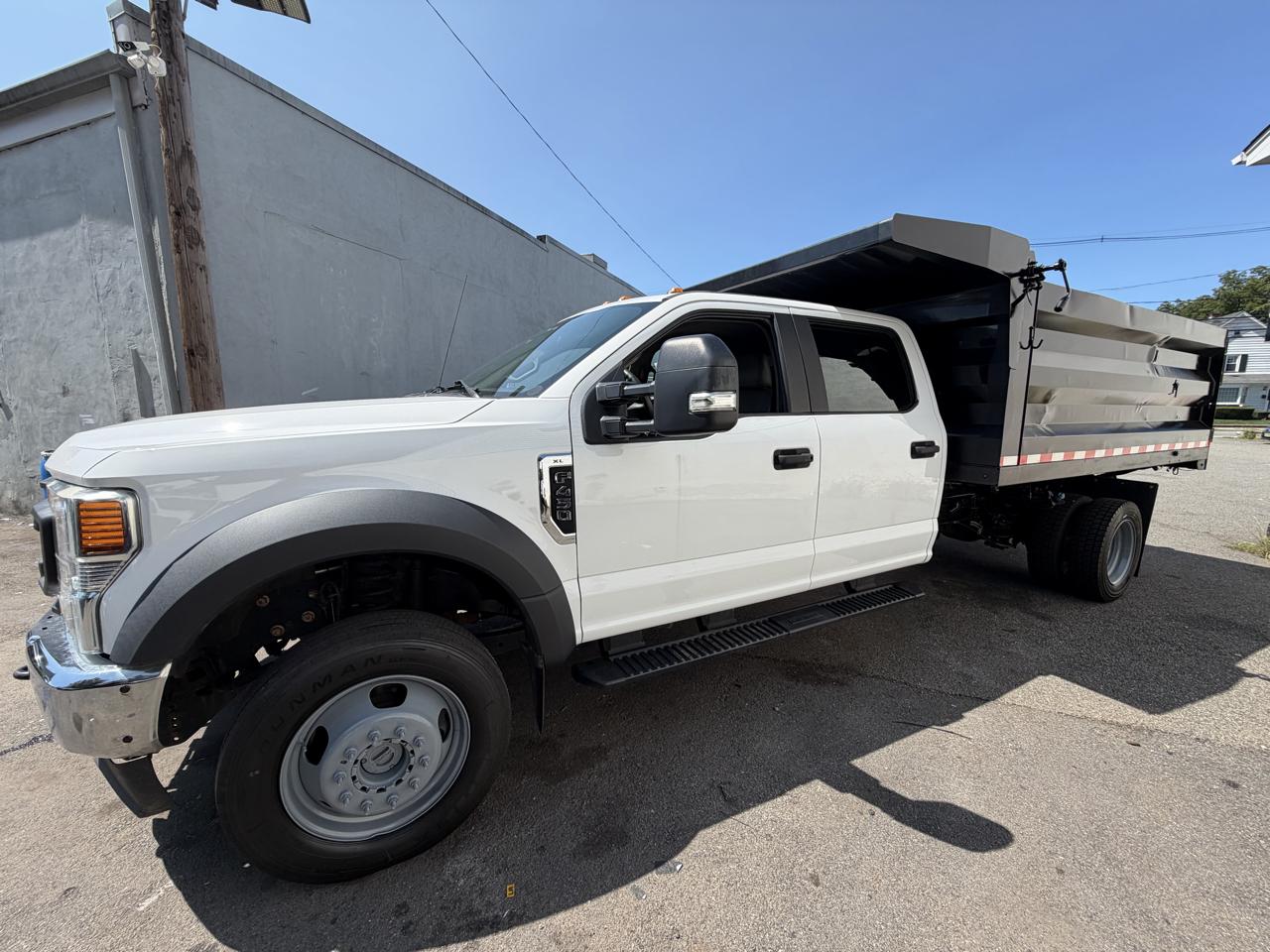 Ford F-450 SD Crew Cab DRW 4WD 2020