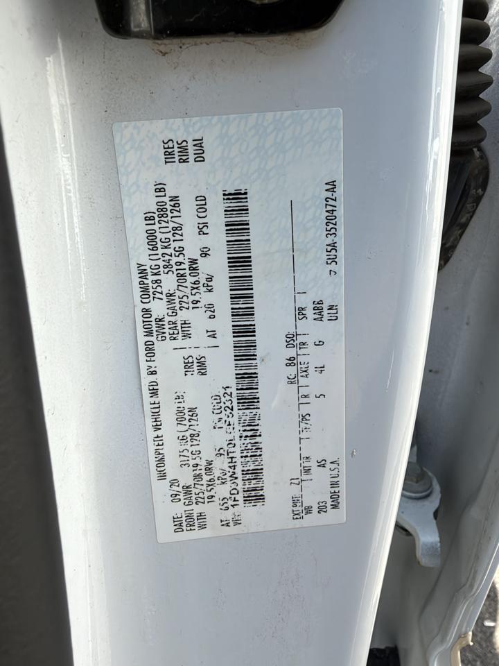 Ford F-450 SD Crew Cab DRW 4WD 2020