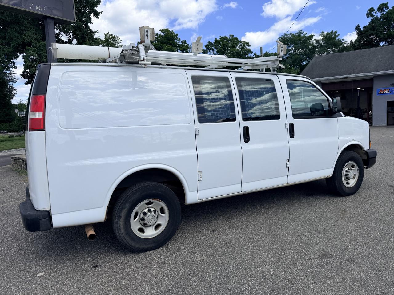 Chevrolet Express 2500 Cargo 2013