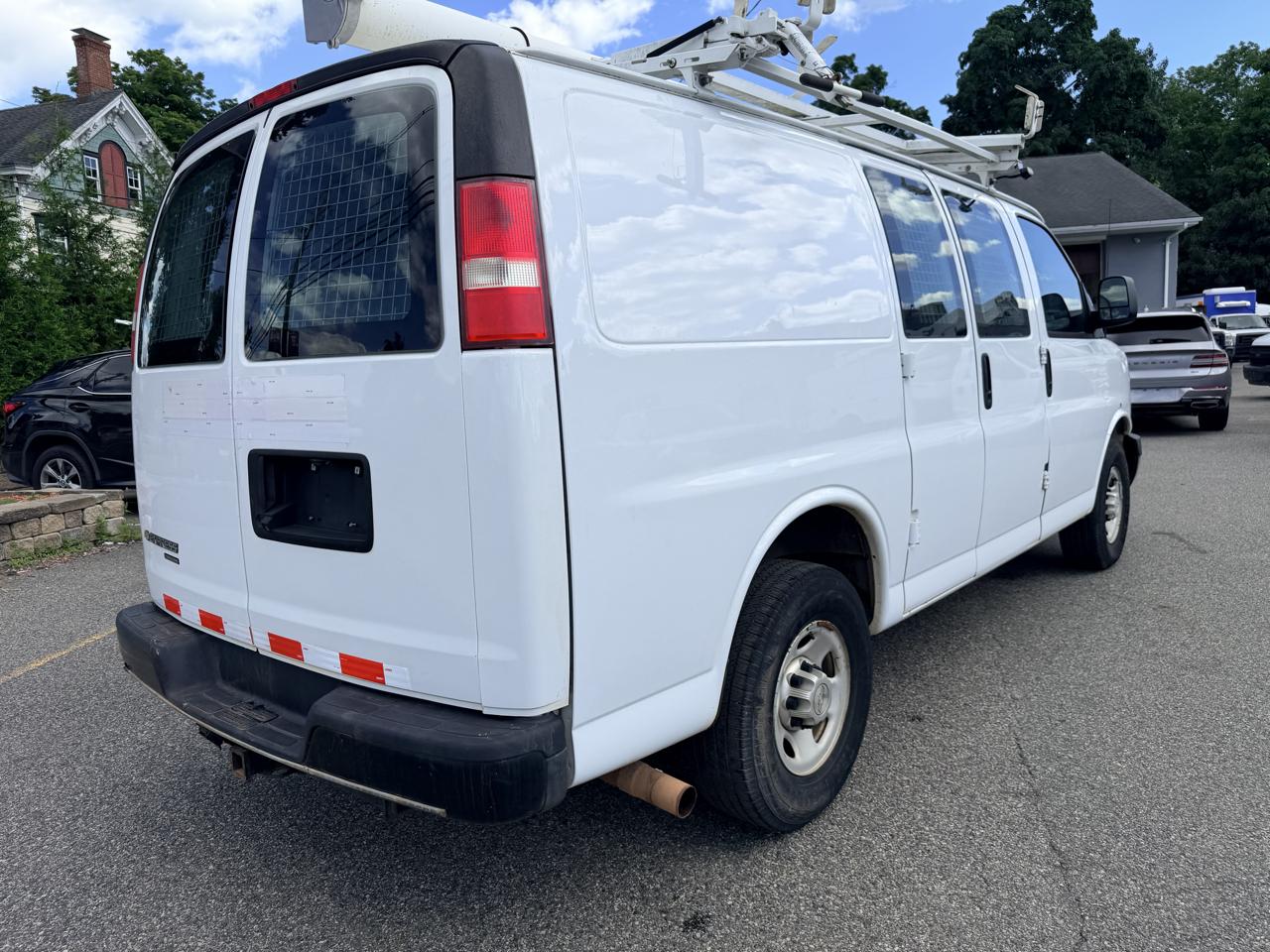 Chevrolet Express 2500 Cargo 2013