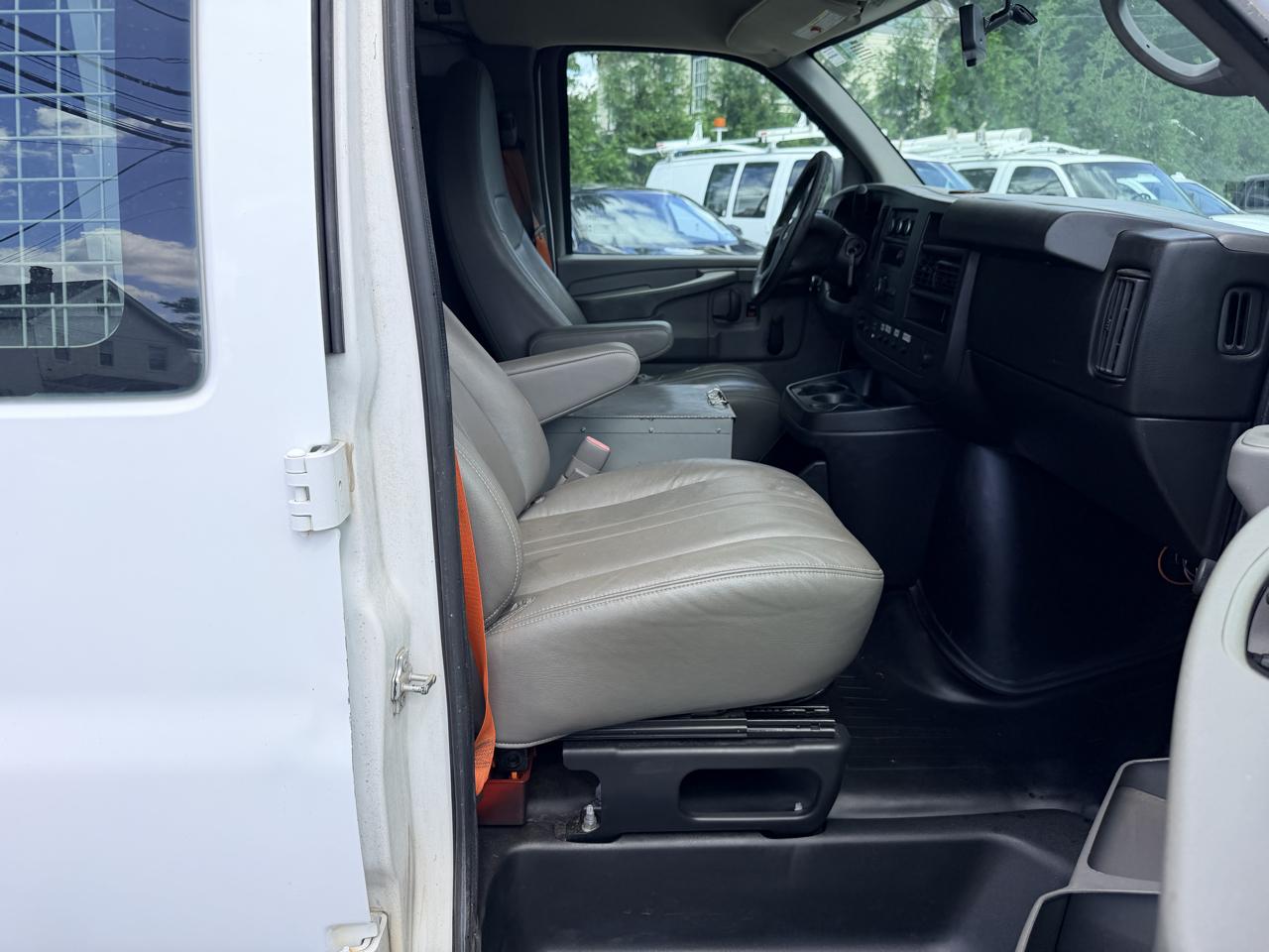 Chevrolet Express 2500 Cargo 2013