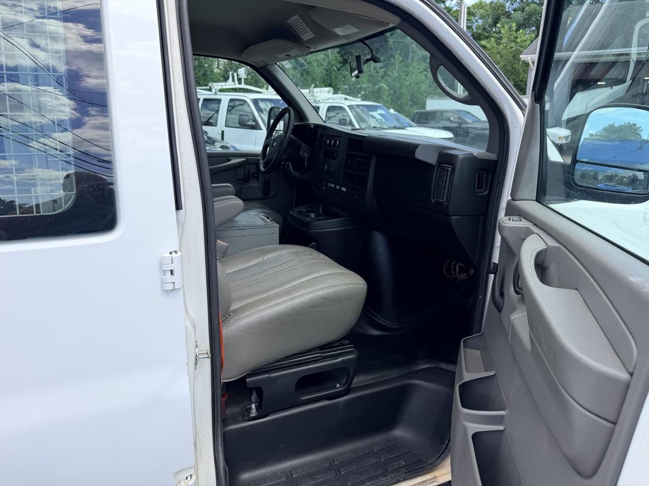 Chevrolet Express 2500 Cargo 2013