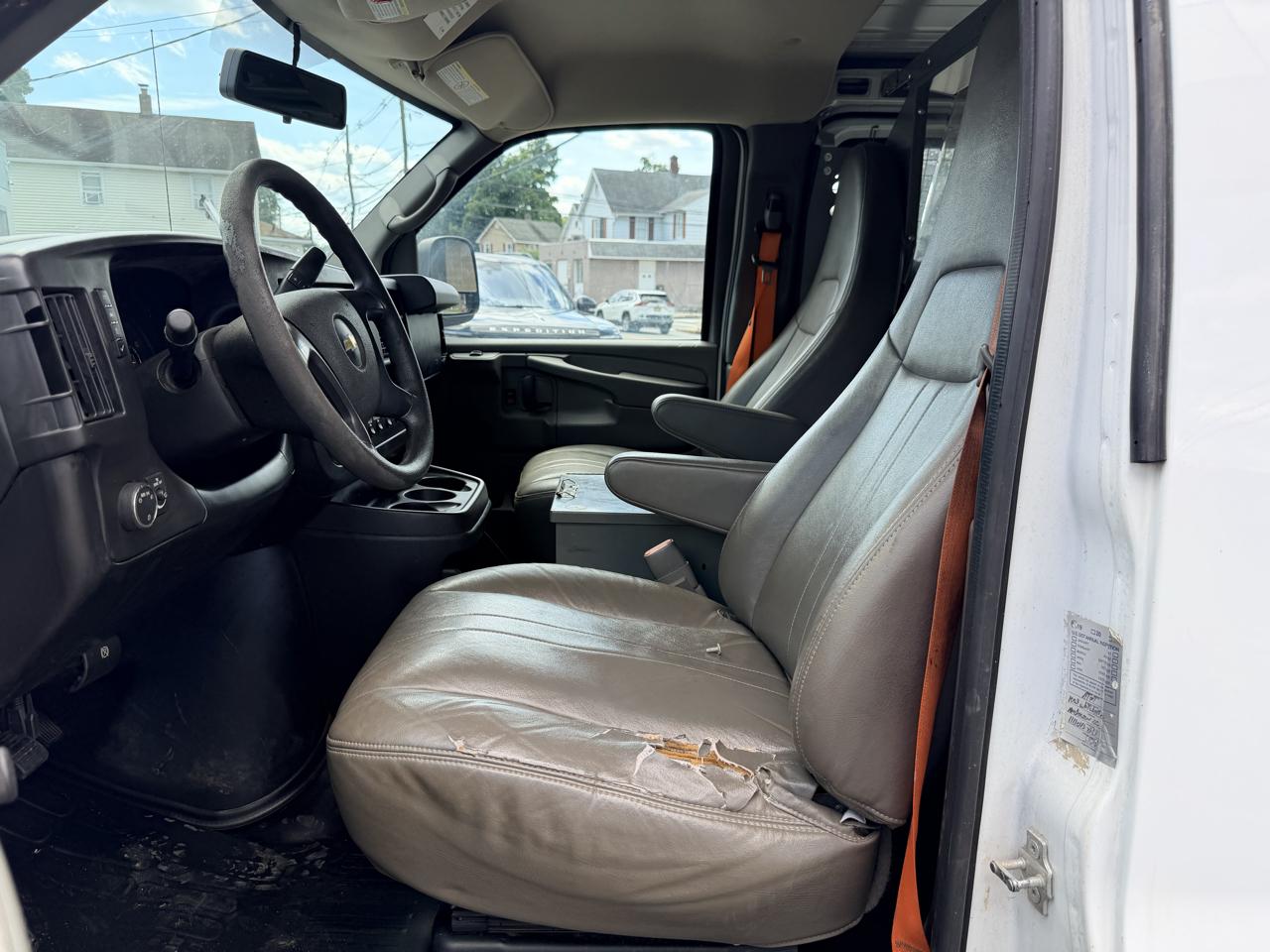 Chevrolet Express 2500 Cargo 2013