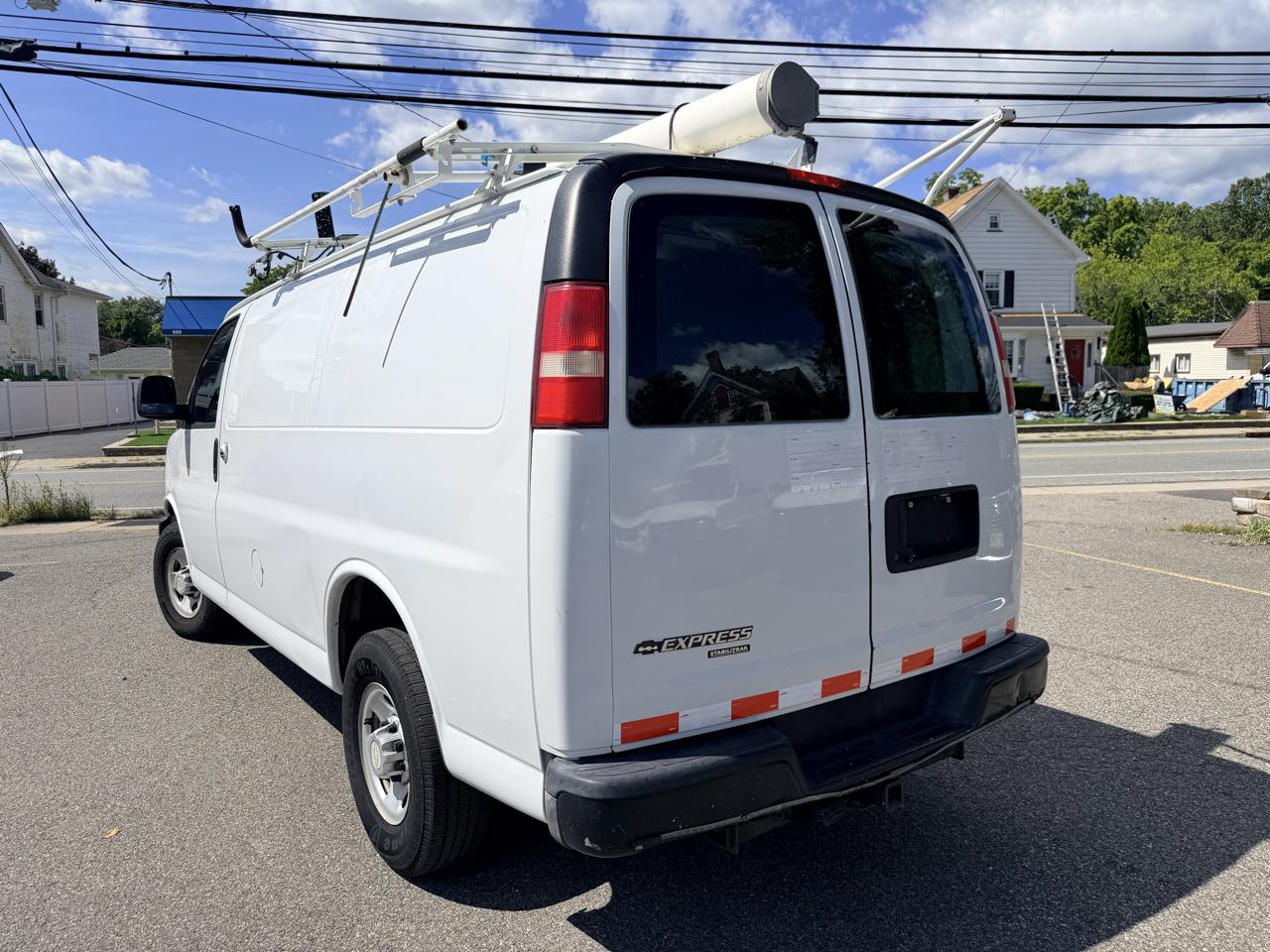 Chevrolet Express 2500 Cargo 2013