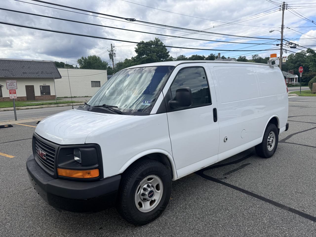 GMC Savana G3500 Cargo 2014