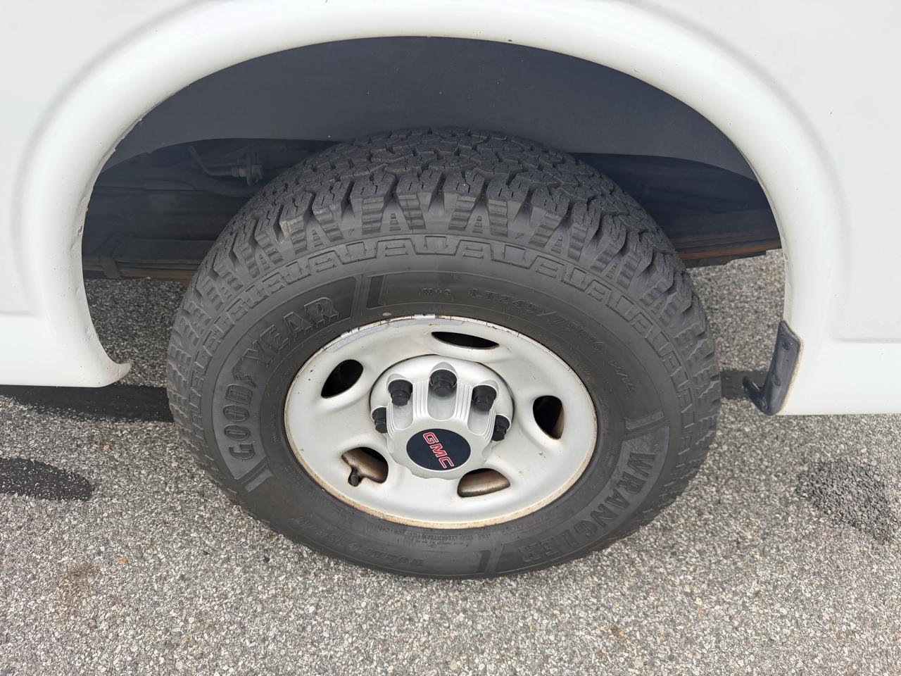 GMC Savana G3500 Cargo 2014