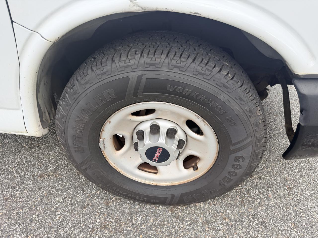 GMC Savana G3500 Cargo 2014