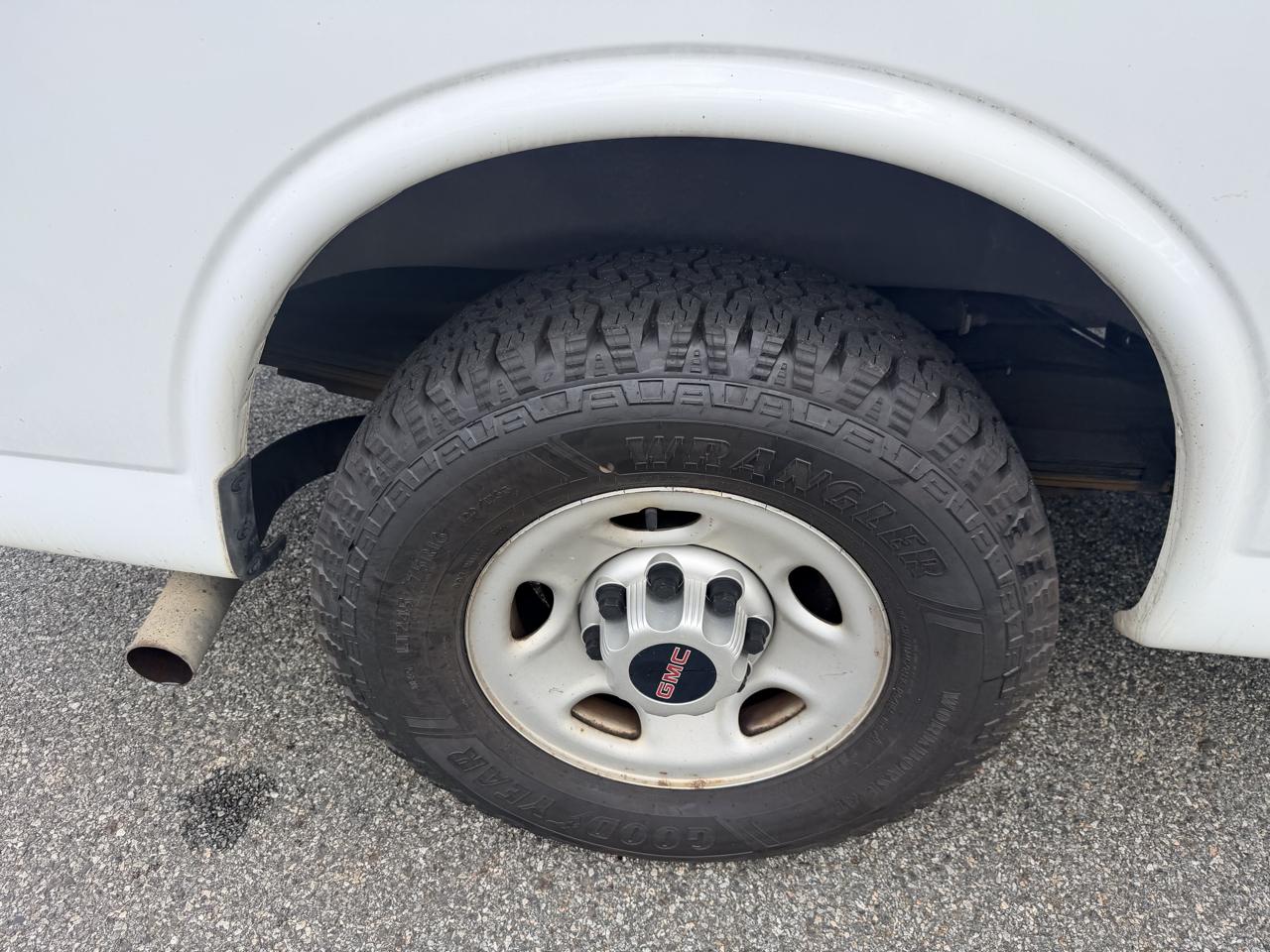 GMC Savana G3500 Cargo 2014