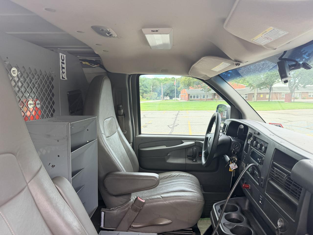 GMC Savana G3500 Cargo 2014