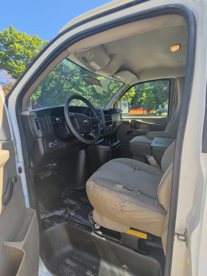 Chevrolet Express 2500 Cargo 2011