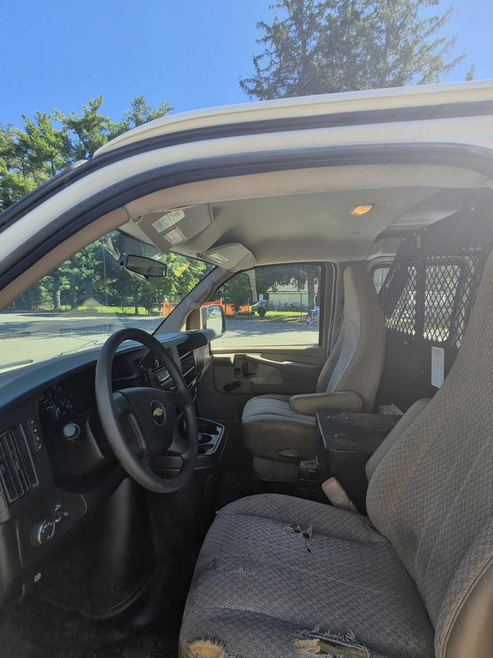 Chevrolet Express 2500 Cargo 2011