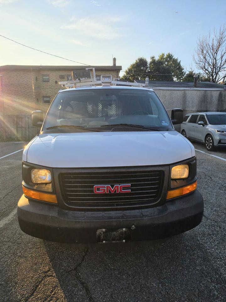 GMC Savana G3500 Cargo 2015