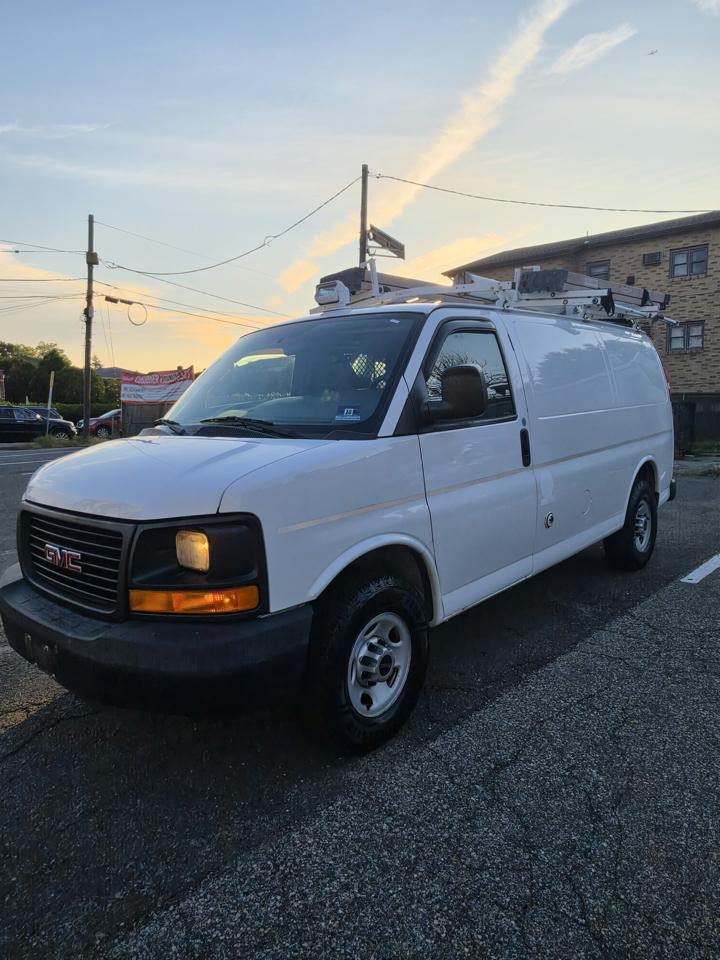 GMC Savana G3500 Cargo 2015
