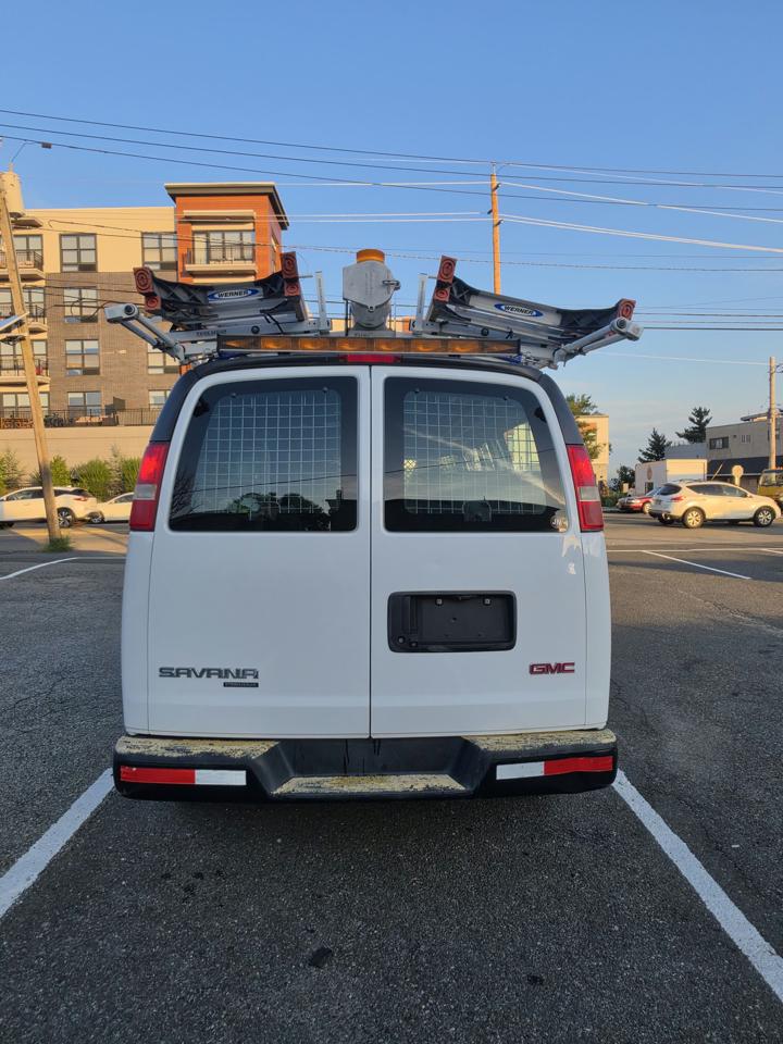 GMC Savana G3500 Cargo 2015