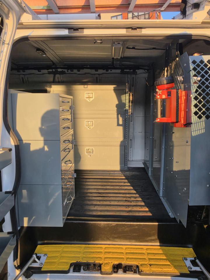 GMC Savana G3500 Cargo 2015