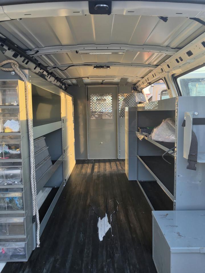GMC Savana G3500 Cargo 2015