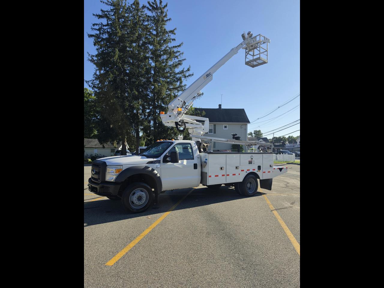 Ford F-550 Regular Cab DRW 2WD 2015