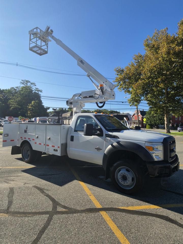 Ford F-550 Regular Cab DRW 2WD 2015