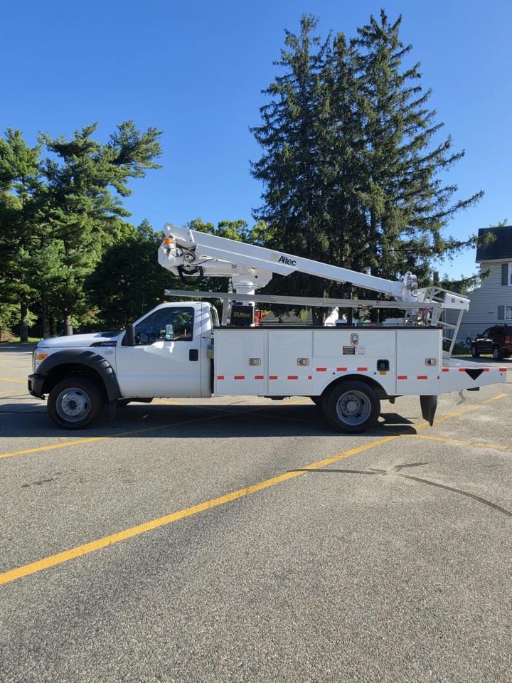 Ford F-550 Regular Cab DRW 2WD 2015