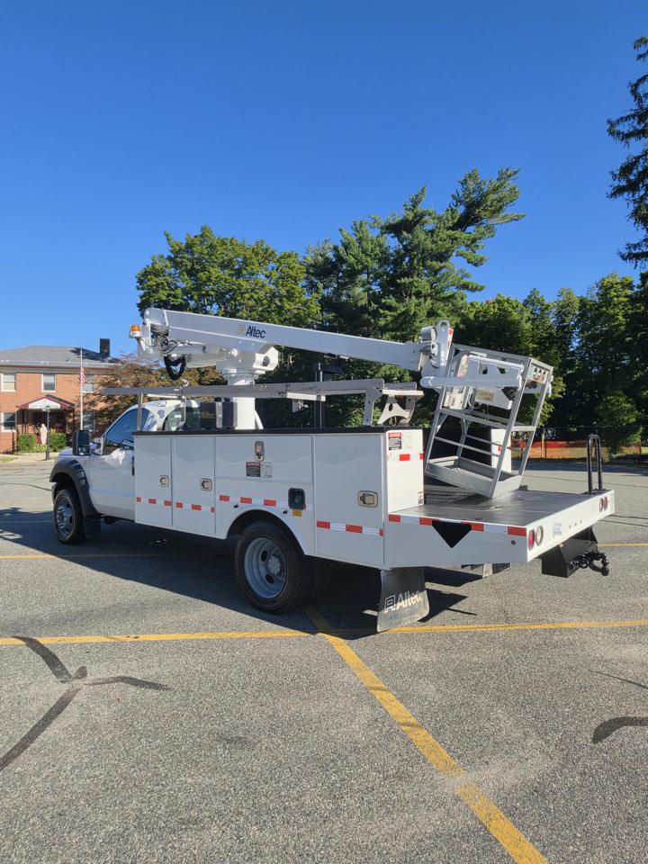 Ford F-550 Regular Cab DRW 2WD 2015