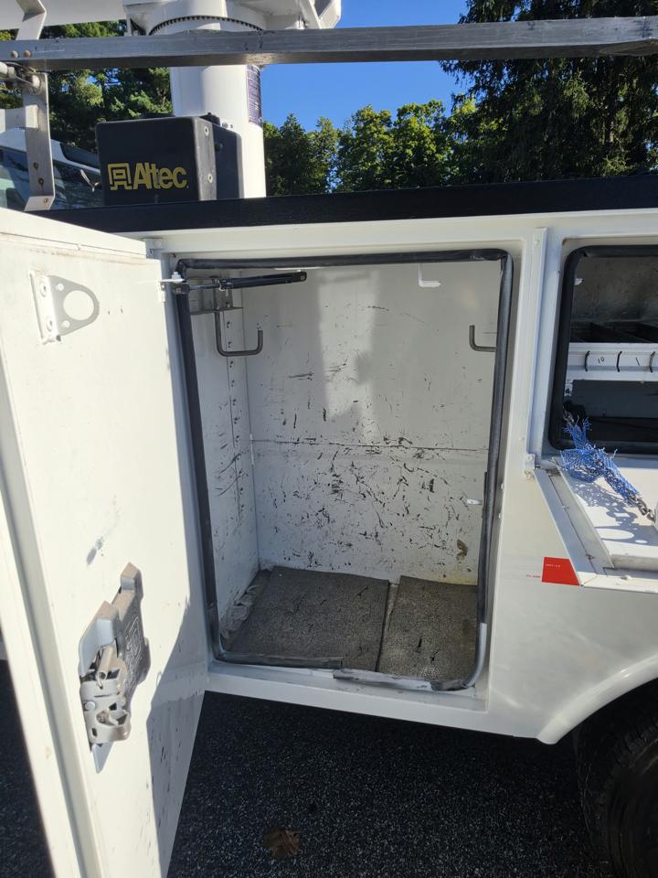Ford F-550 Regular Cab DRW 2WD 2015