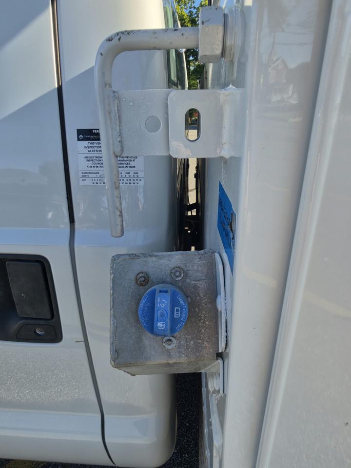 Ford F-550 Regular Cab DRW 2WD 2015