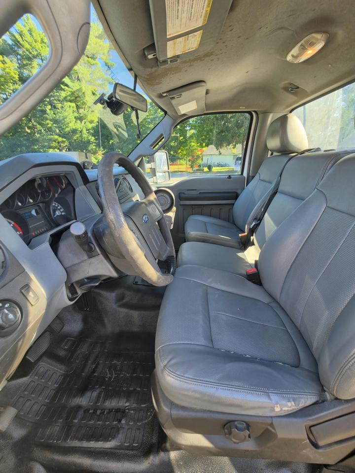 Ford F-550 Regular Cab DRW 2WD 2015