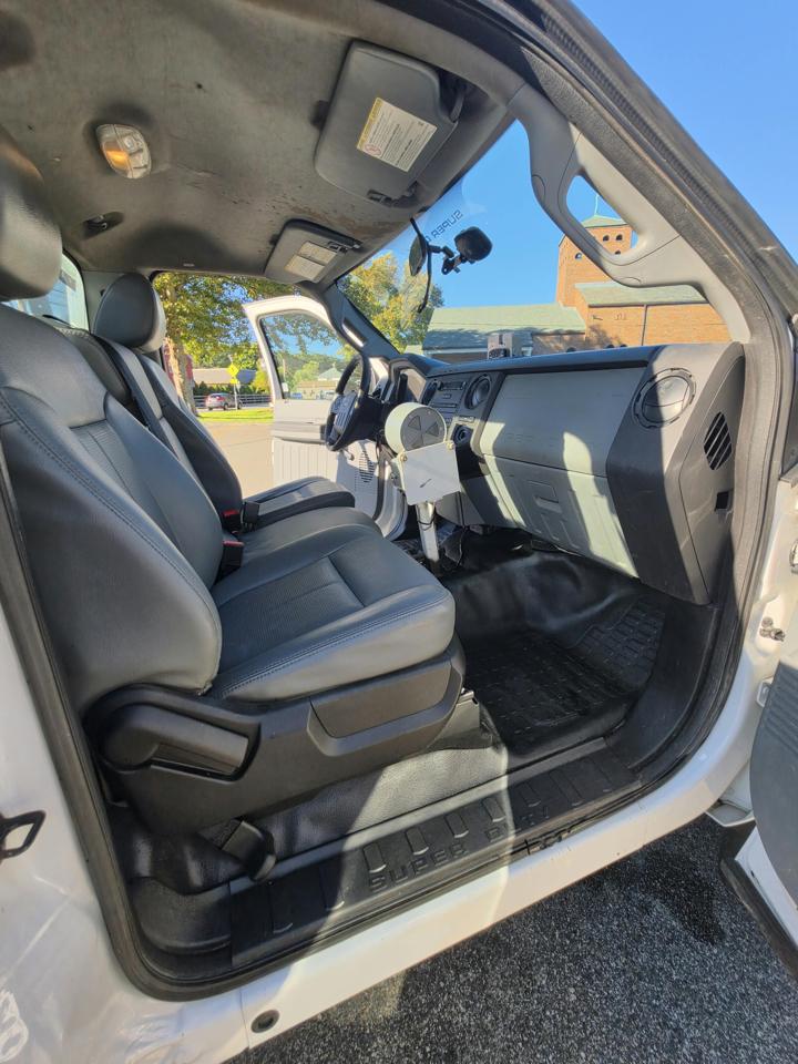 Ford F-550 Regular Cab DRW 2WD 2015