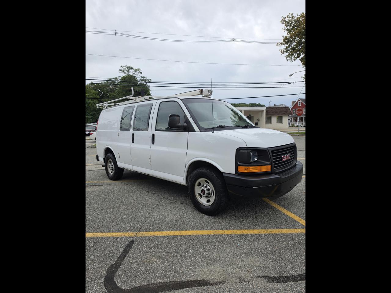 GMC Savana G3500 Cargo 2013