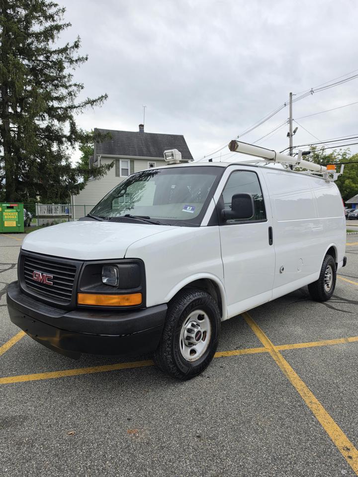 GMC Savana G3500 Cargo 2013
