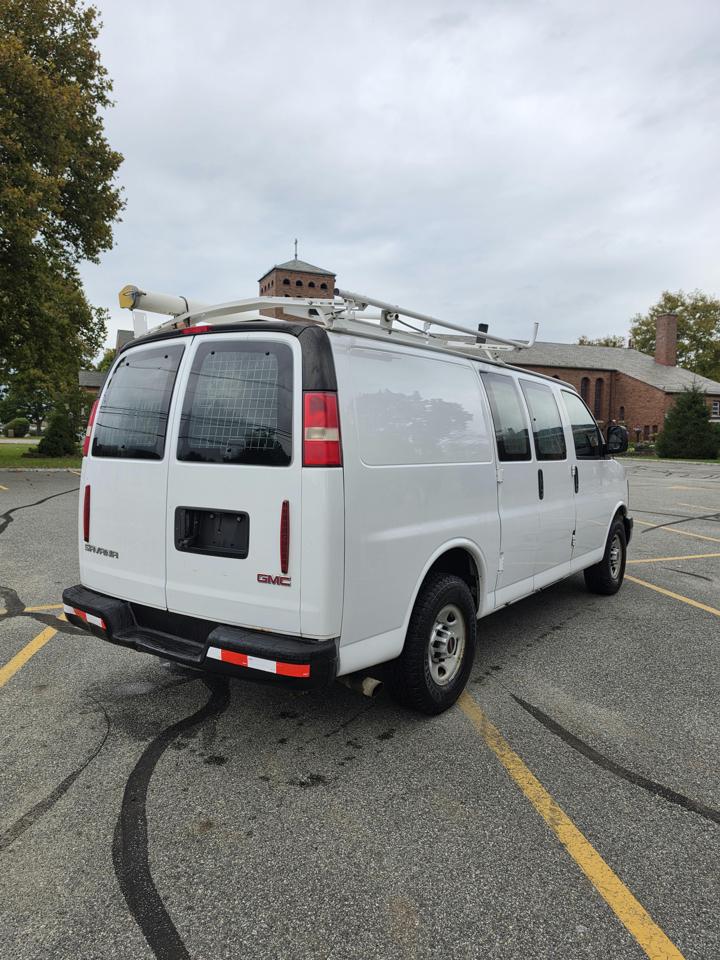 GMC Savana G3500 Cargo 2013
