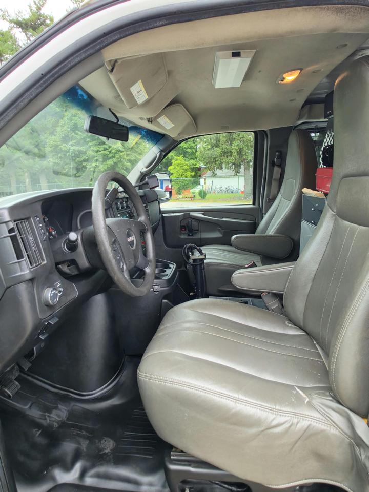 GMC Savana G3500 Cargo 2013