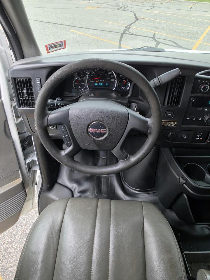 GMC Savana G3500 Cargo 2013