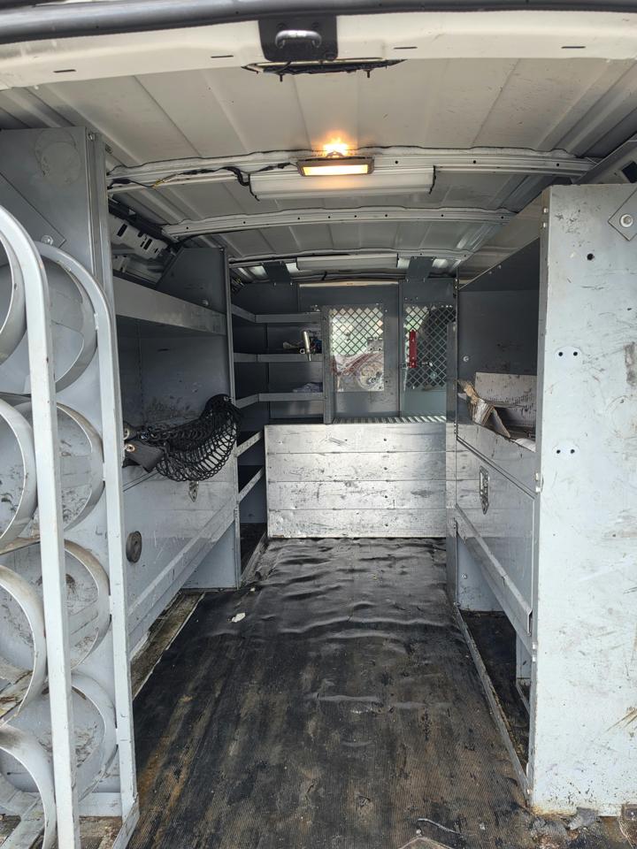 GMC Savana G3500 Cargo 2013