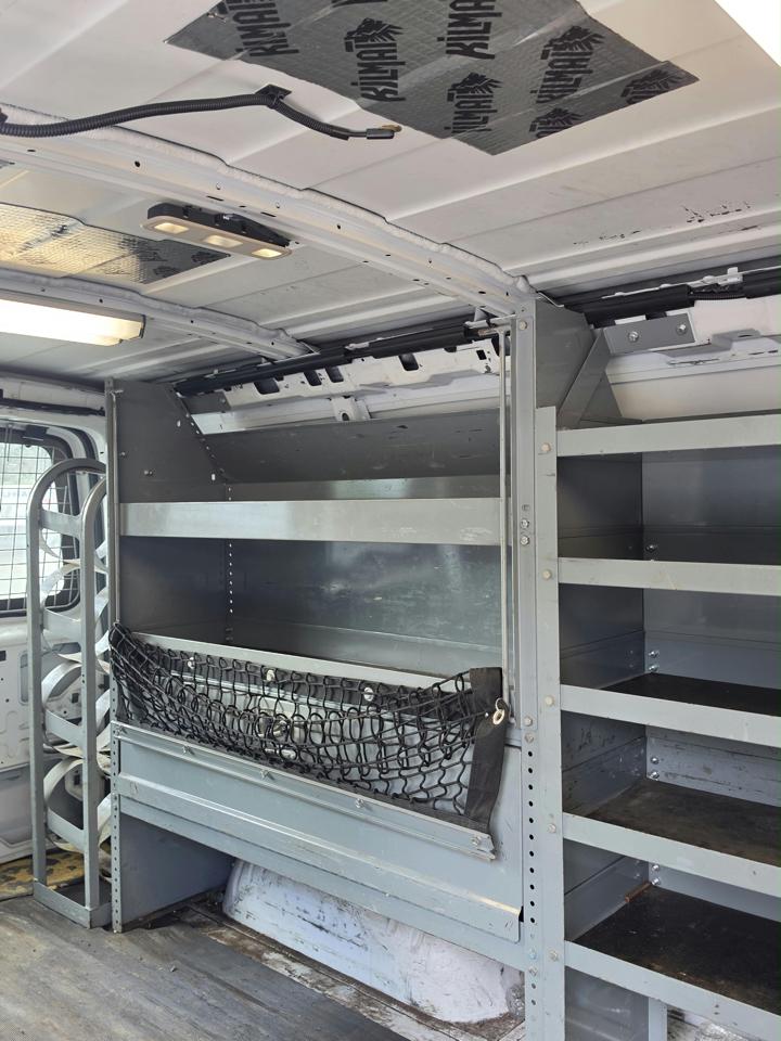 GMC Savana G3500 Cargo 2016