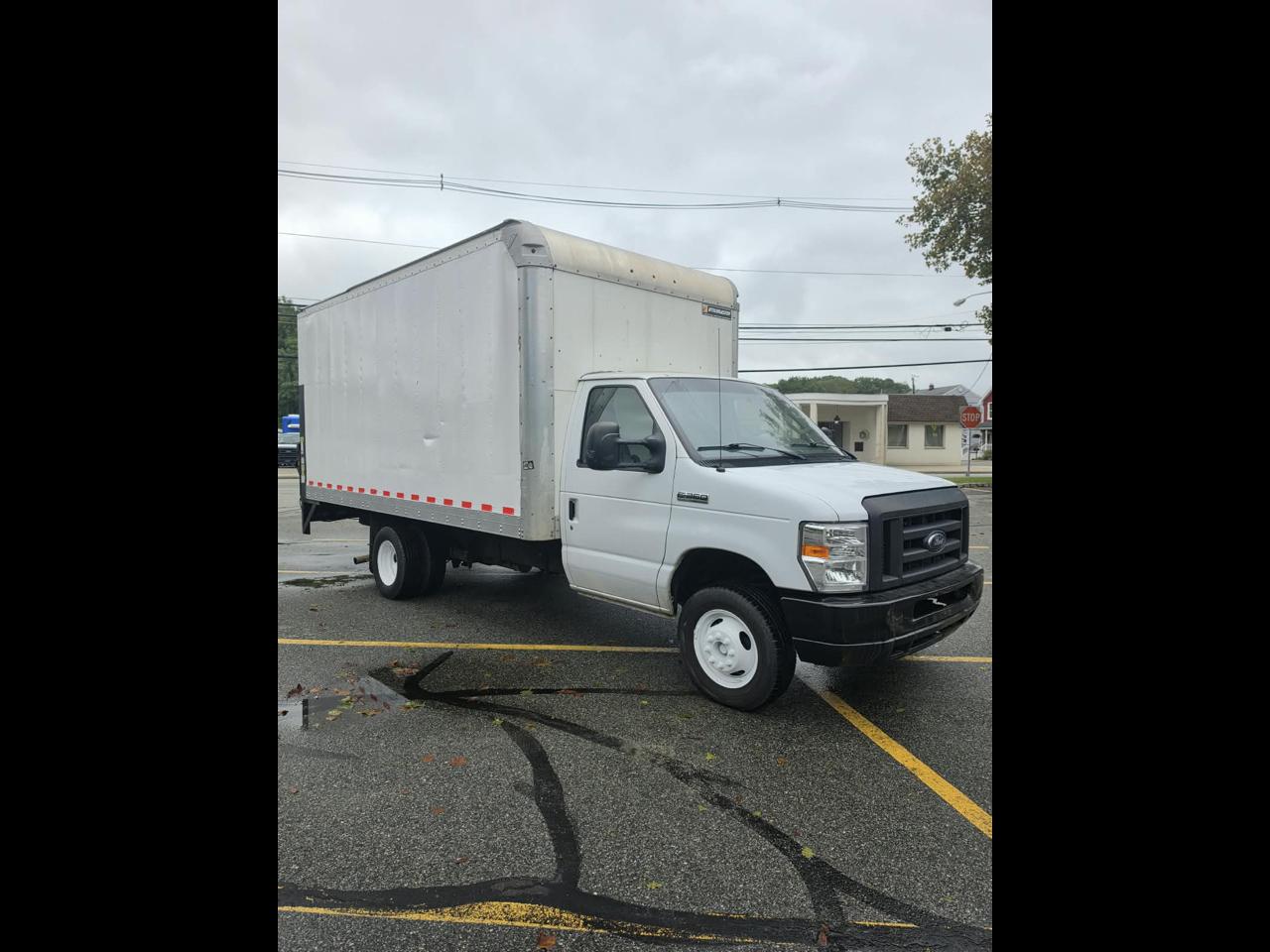 Ford Econoline E-350 Super Duty 2019